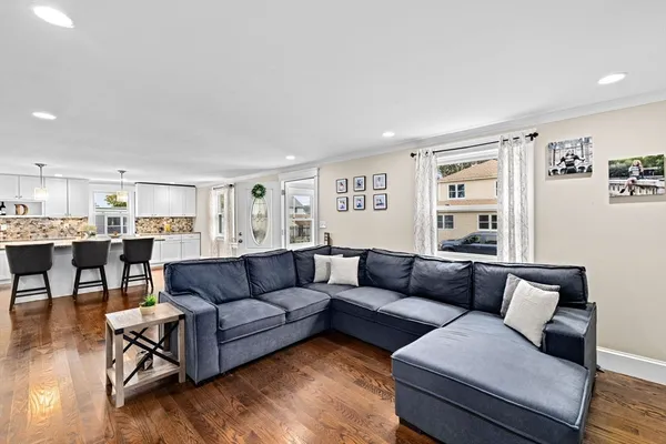 $1,249,999 | 2 6th Street, Hull, MA 02045