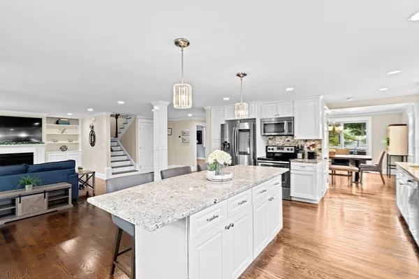 $1,249,999 | 2 6th Street, Hull, MA 02045