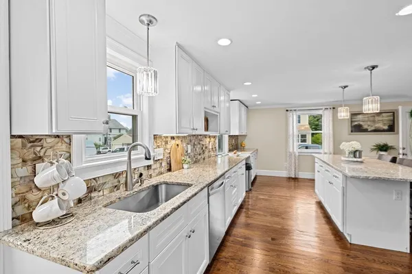 $1,249,999 | 2 6th Street, Hull, MA 02045