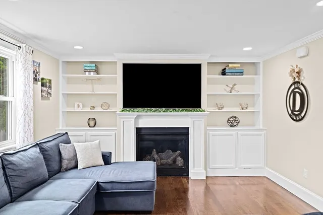 $1,275,000 | 2 6th Street, Hull, MA 02045