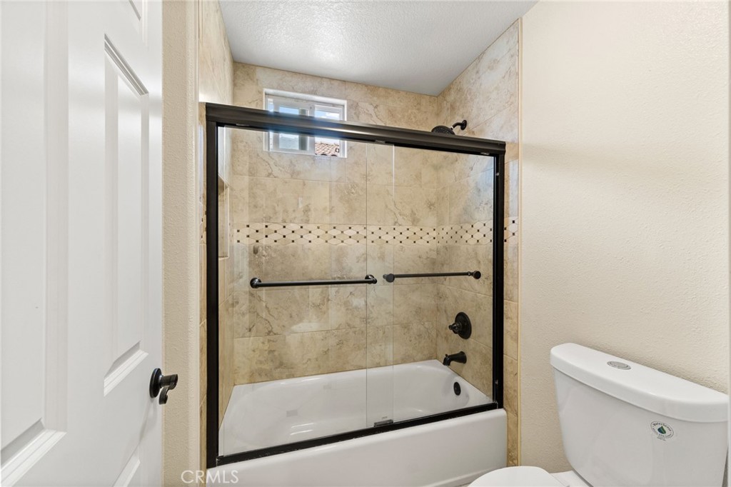 4065 Garvey Way Riverside, CA 92501 - Photo 21 of 43