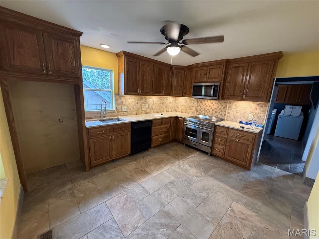 341 Spruce Street Bourbon, MO 65441 - Photo 13 of 32