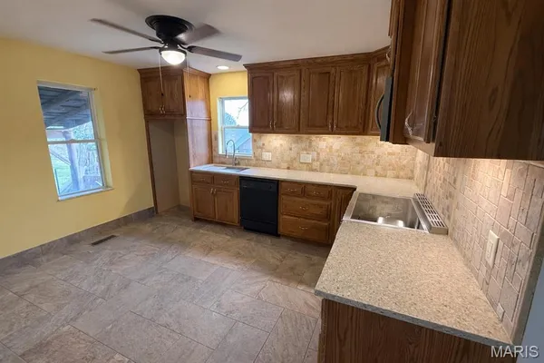 $174,900 | 341 Spruce Street, Bourbon, MO 65441