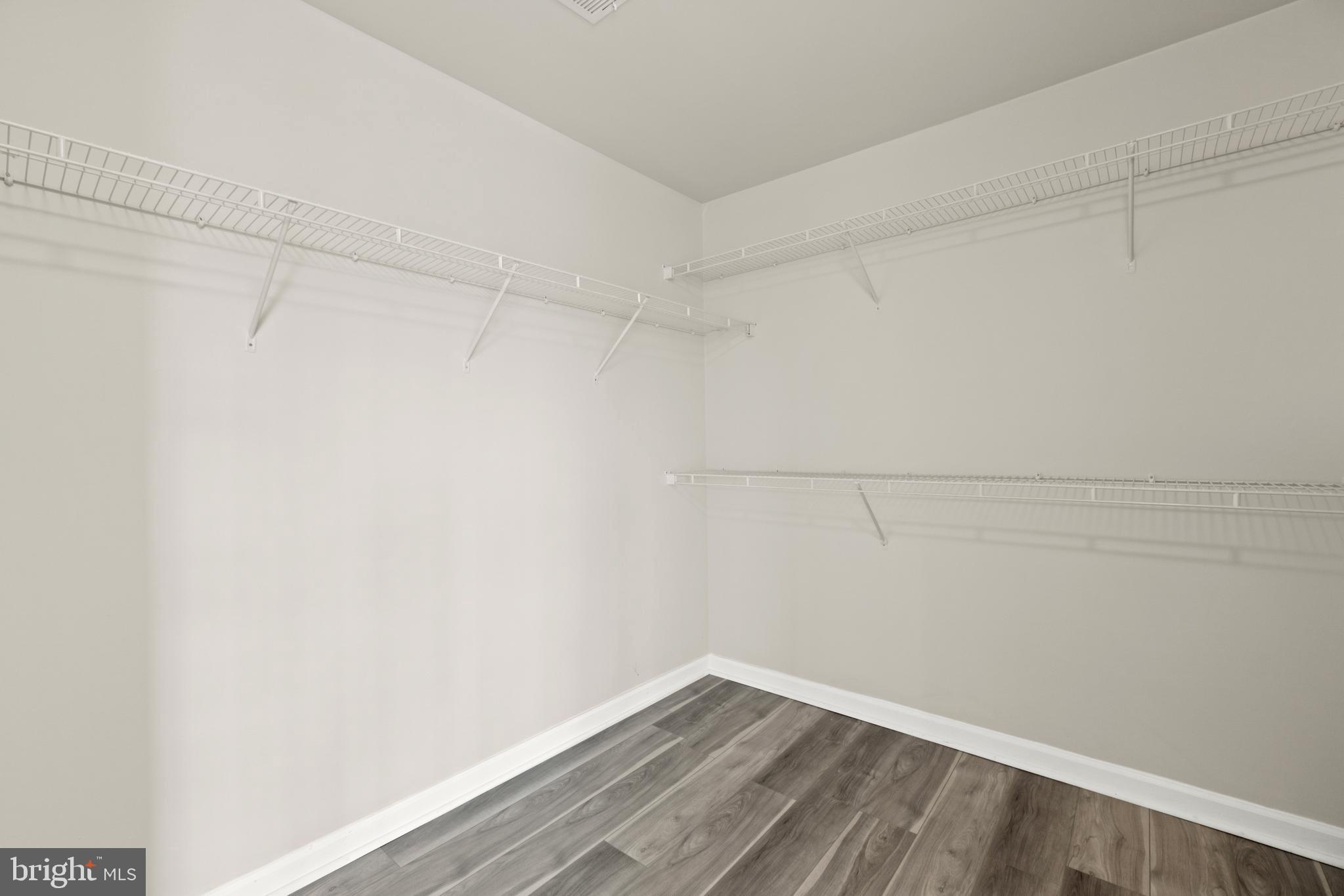 19199 Sweig Terrace Leesburg, VA 20176 - Photo 16 of 39