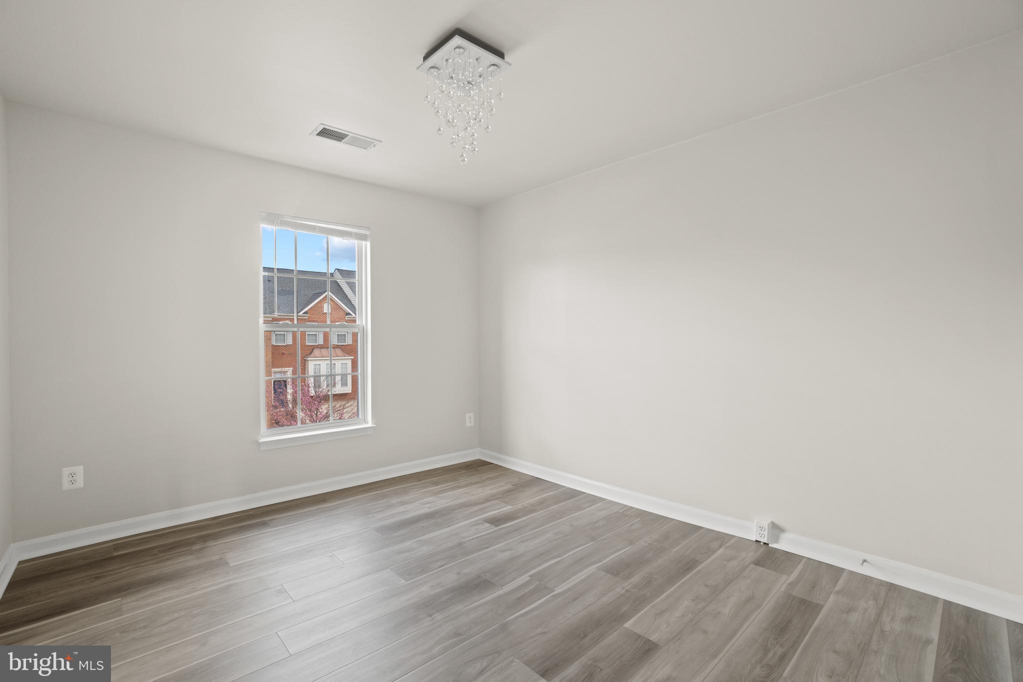 19199 Sweig Terrace Leesburg, VA 20176 - Photo 18 of 39