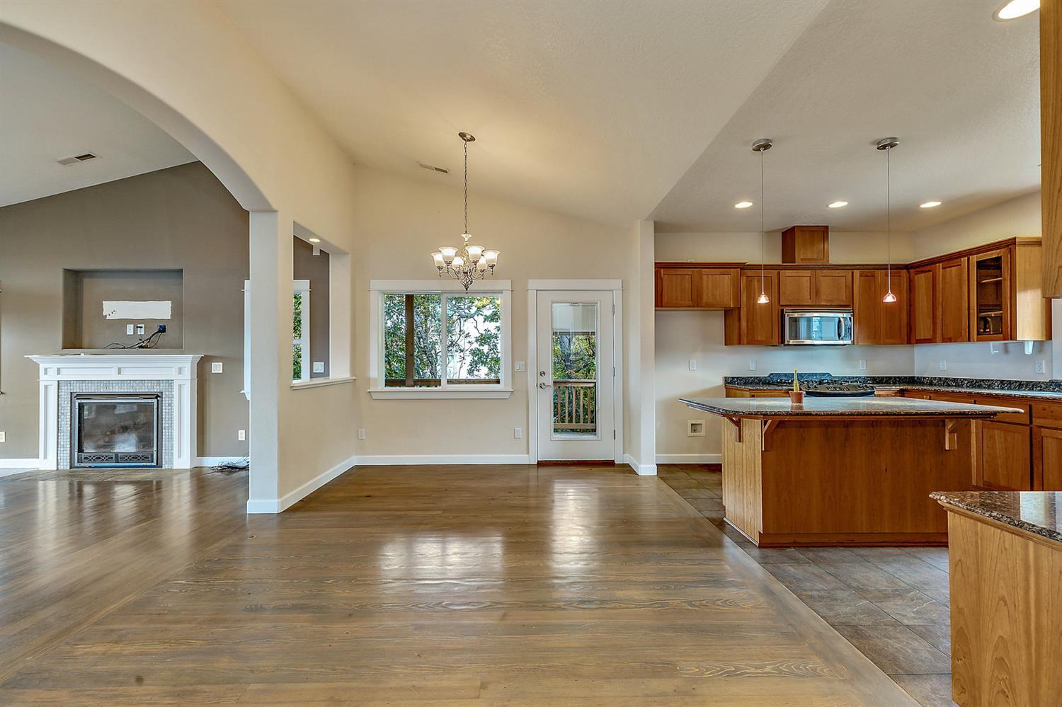 4473 Innsbruck Ridge Medford, OR 97504 - Photo 3 of 35 Additional Photo