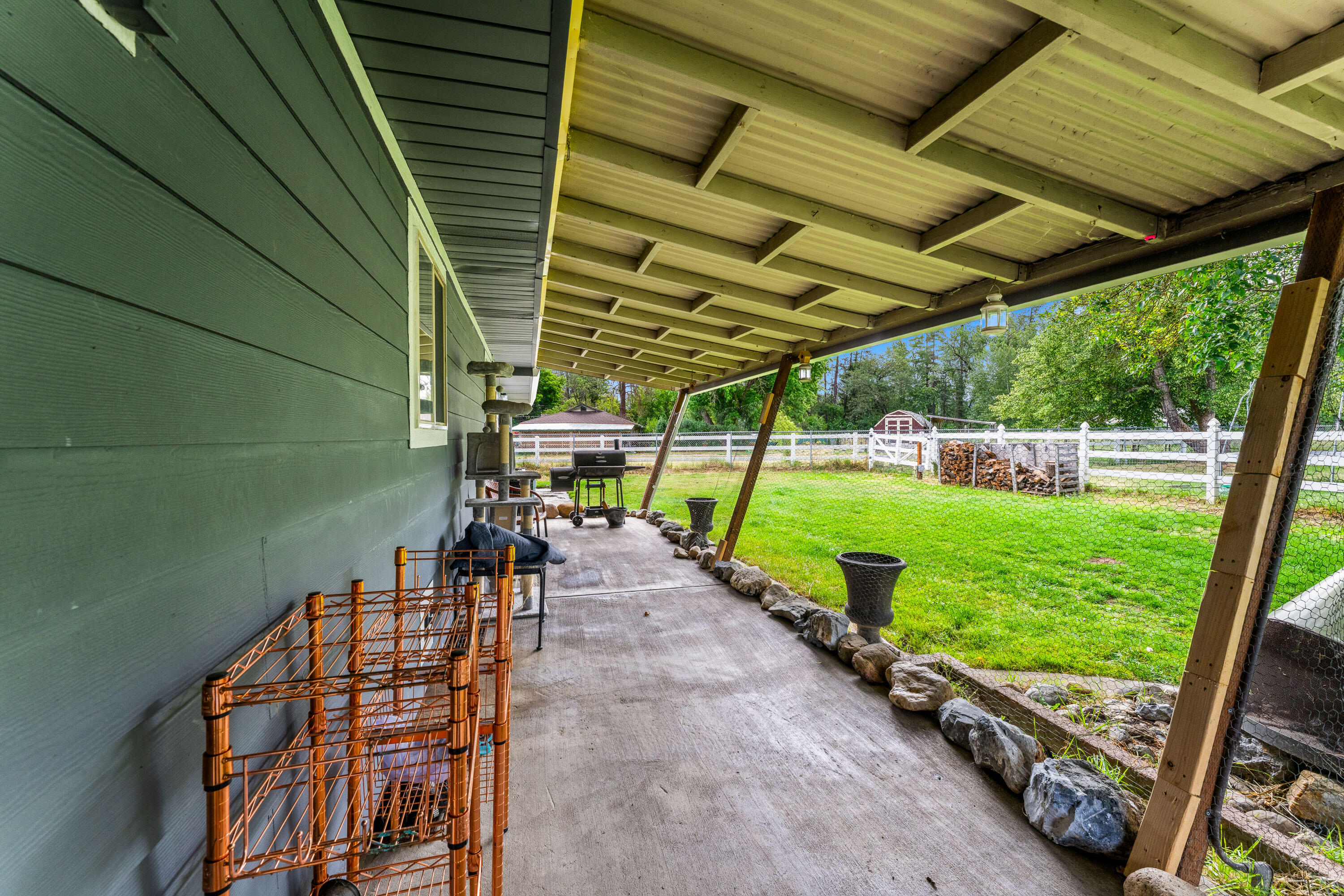 4675 Leonard Road Grants Pass, OR 97527 - Photo 21 of 35