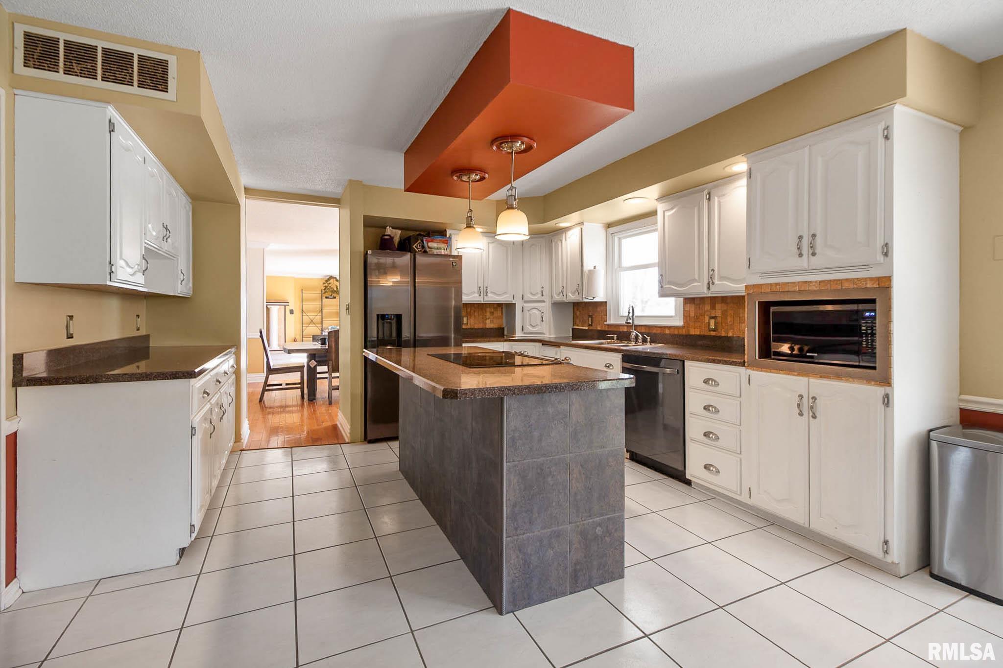 6998 Moake School Road Marion, IL 62959 - Photo 6 of 37 Gallery Image 6