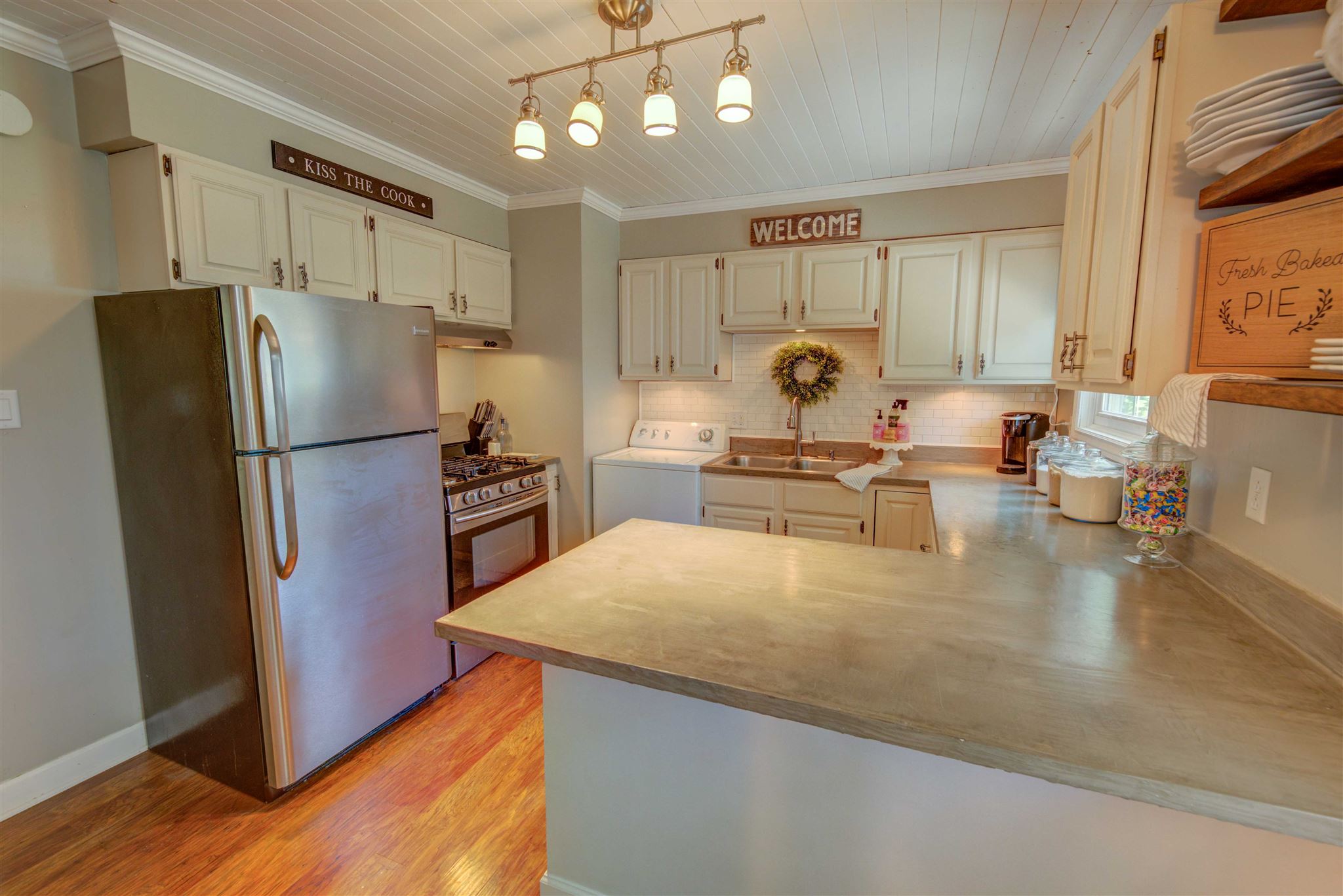 4024 York Road South Bend, IN 46614 - Photo 4 of 27 Gallery Image 4