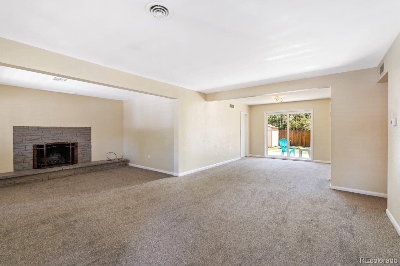 956 Racine Street Aurora, CO 80011 - Photo 5 of 25