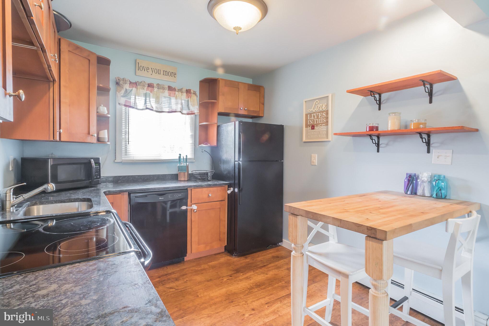 59 Ice Pond Road Levittown, PA 19057 - Photo 9 of 30 Gallery Image 9