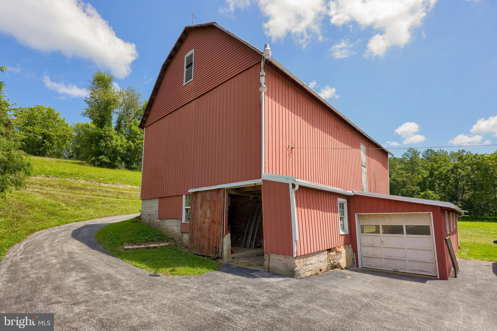 750 Beck Road York, PA 17403 - Photo 13 of 37 Gallery Image 13