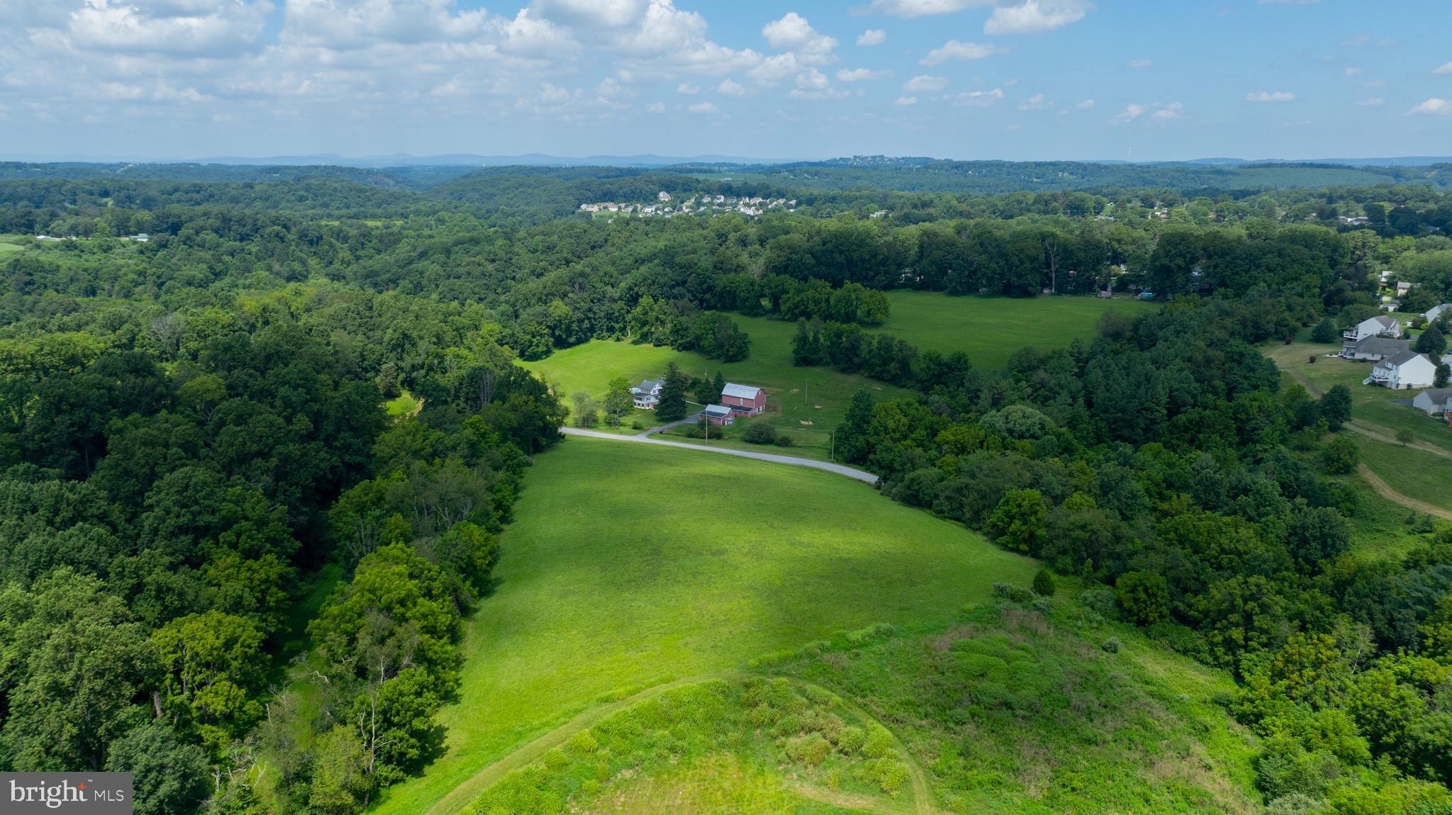 750 Beck Road York, PA 17403 - Photo 4 of 37 Gallery Image 4