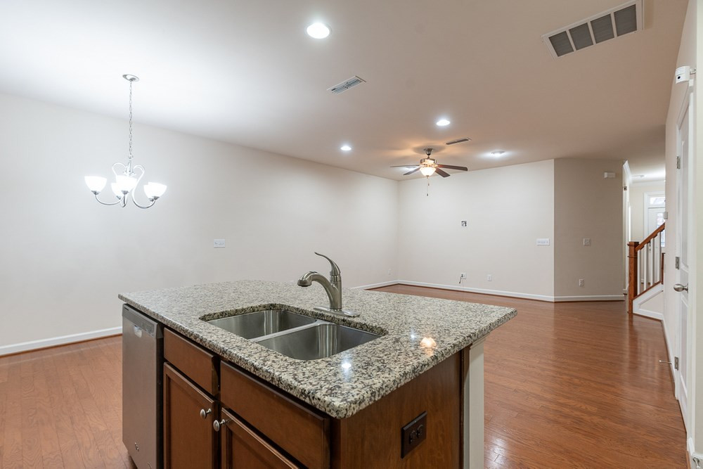 2470 Pecan Ridge Way Apex, NC 27502 - Photo 11 of 30 Kitchen