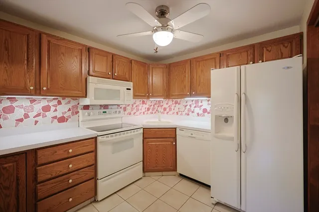 $355,000 | 2 Victoria Drive, Unit 1, Auburn, MA 01501