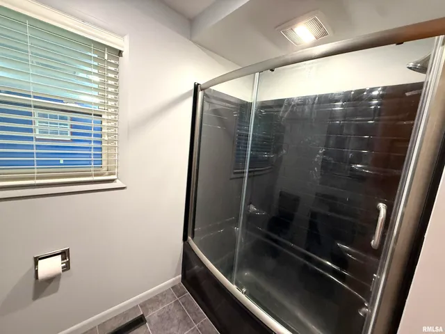 $189,000 | 707 Edgewood Drive, Quincy, IL 62301