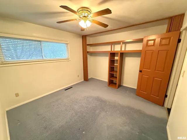 $189,000 | 707 Edgewood Drive, Quincy, IL 62301