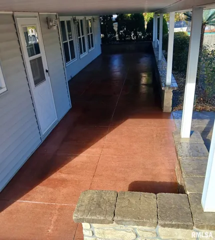 $189,000 | 707 Edgewood Drive, Quincy, IL 62301