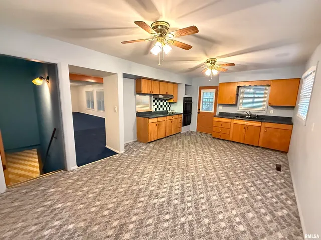 $189,000 | 707 Edgewood Drive, Quincy, IL 62301