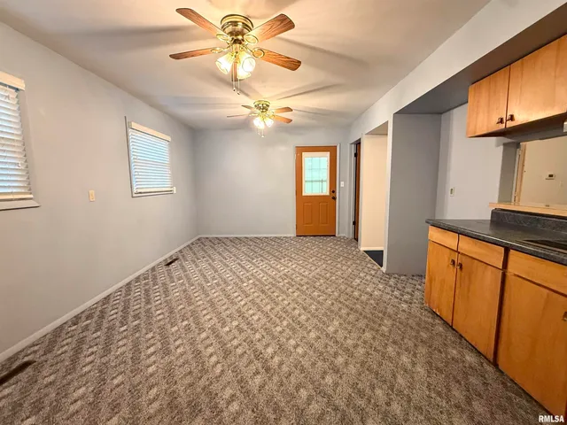 $189,000 | 707 Edgewood Drive, Quincy, IL 62301