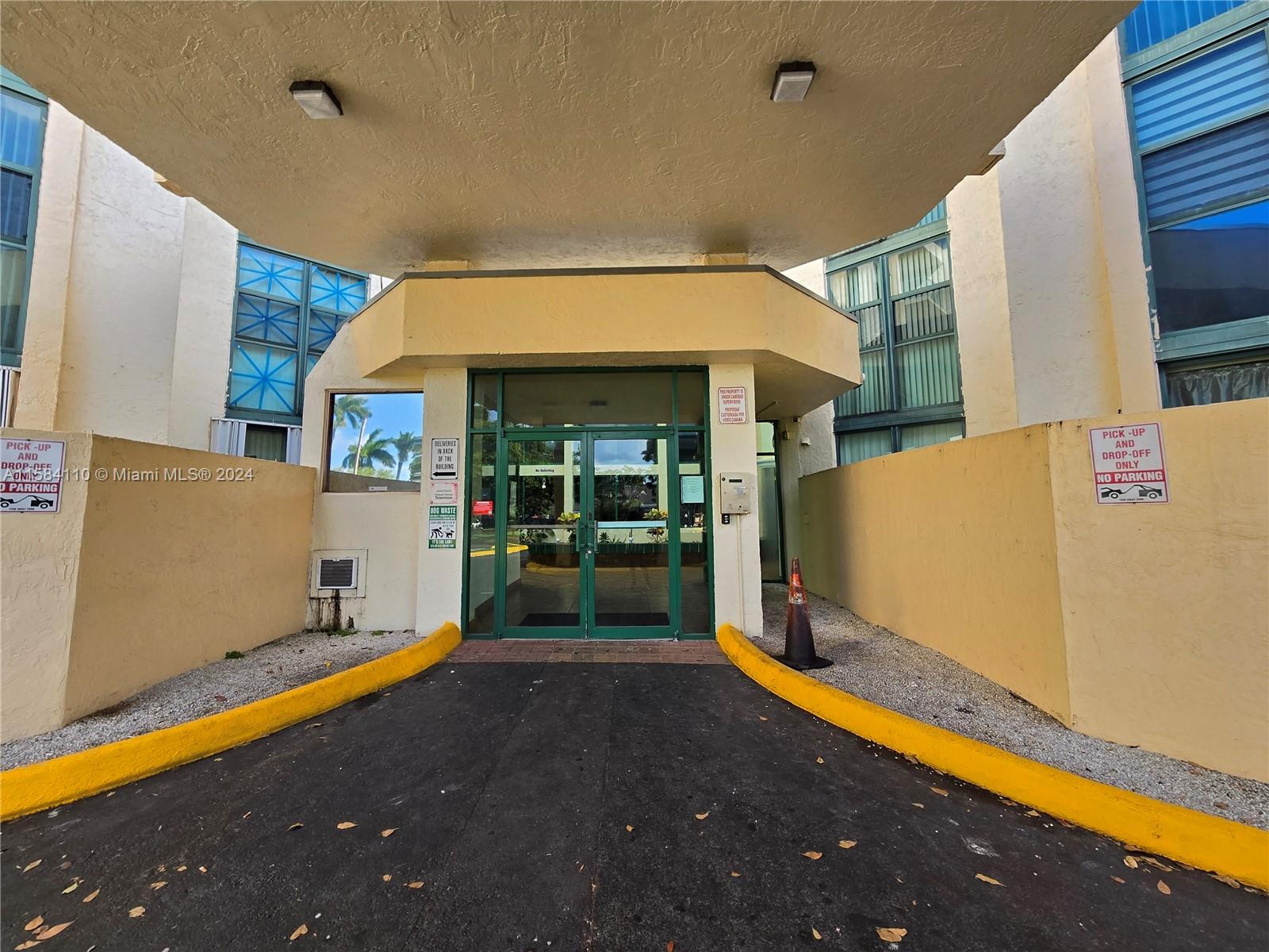 2075 Southwest 122nd Avenue, Unit 129 Miami, FL 33175 - Photo 2 of 41