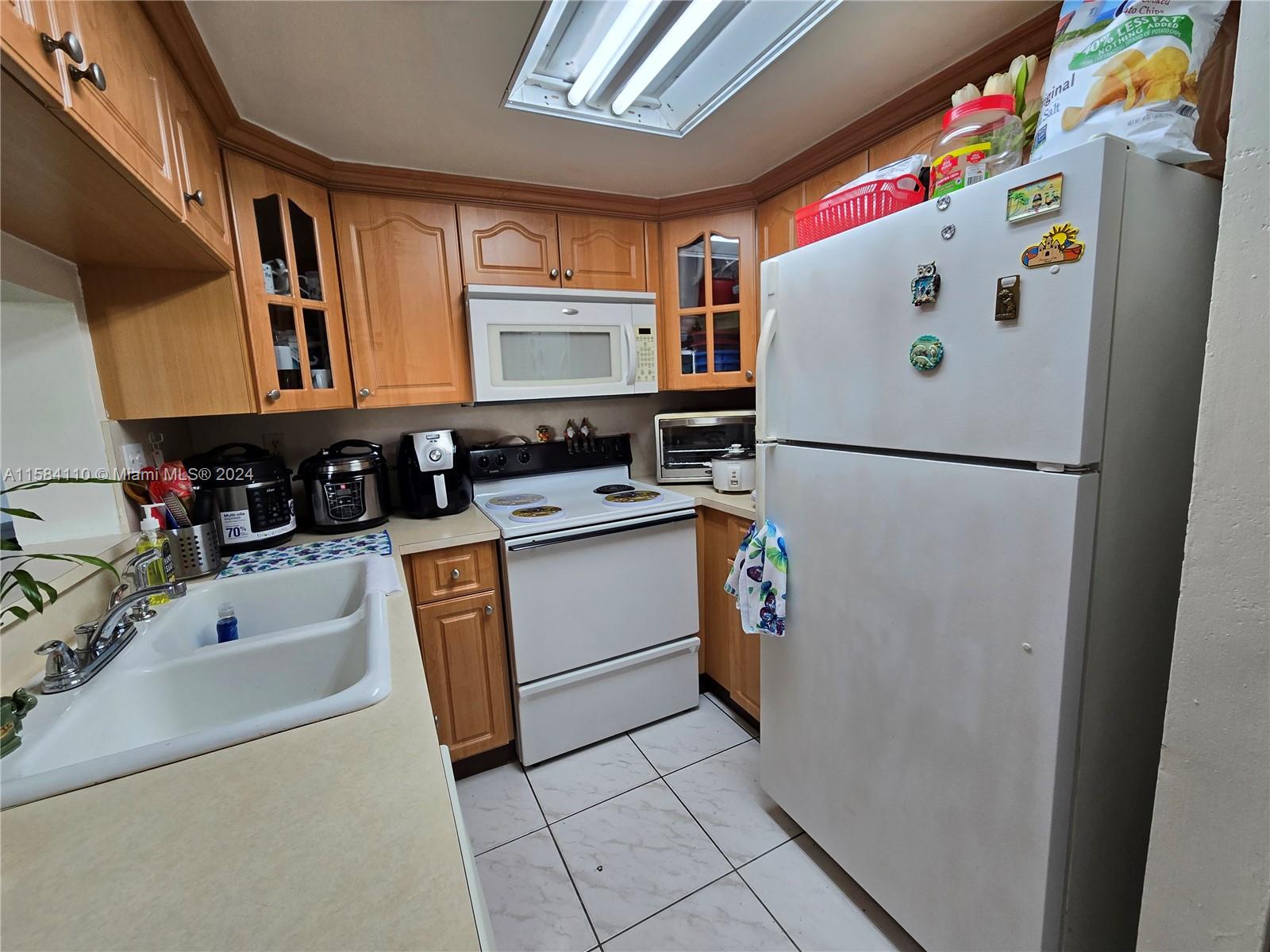2075 Southwest 122nd Avenue, Unit 129 Miami, FL 33175 - Photo 8 of 41