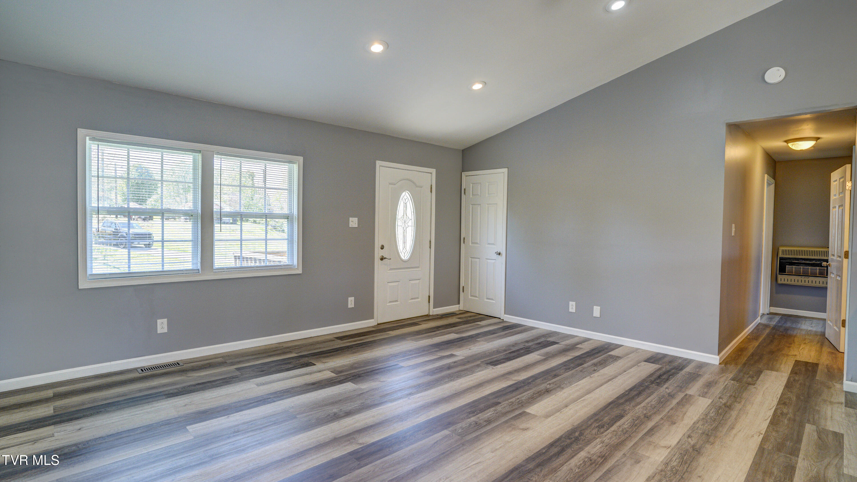 271 Sinking Springs Road Bristol, TN 37620 - Photo 11 of 42 _DSC4314_5_6_7_8