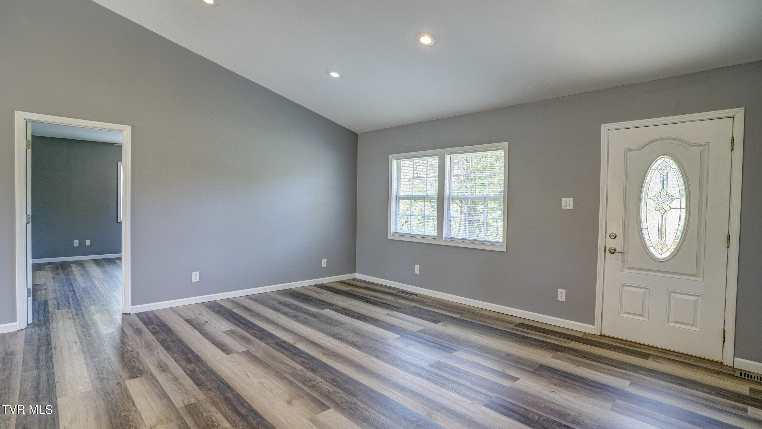 271 Sinking Springs Road Bristol, TN 37620 - Photo 12 of 42 _DSC4319_20_21_22_23