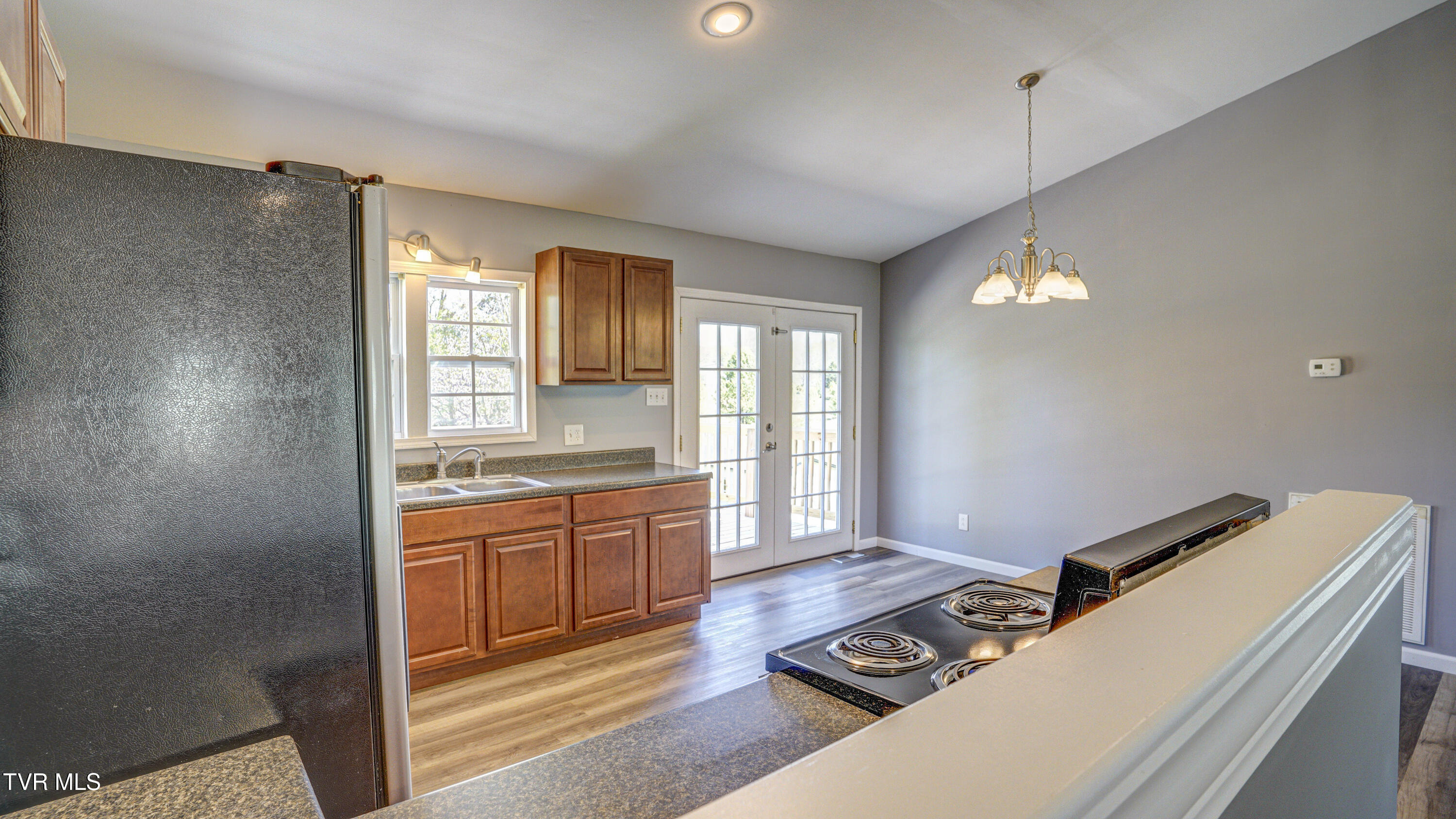 271 Sinking Springs Road Bristol, TN 37620 - Photo 13 of 42 _DSC4324_5_6_7_8