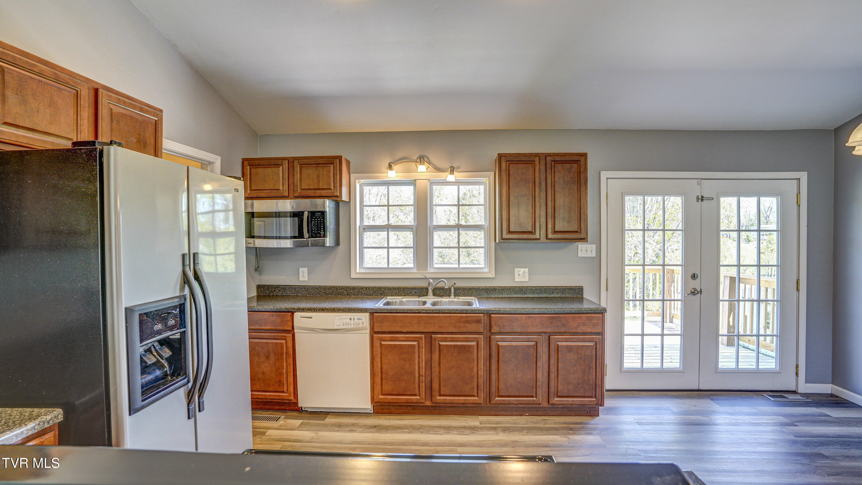 271 Sinking Springs Road Bristol, TN 37620 - Photo 14 of 42 _DSC4329_30_31_32_33