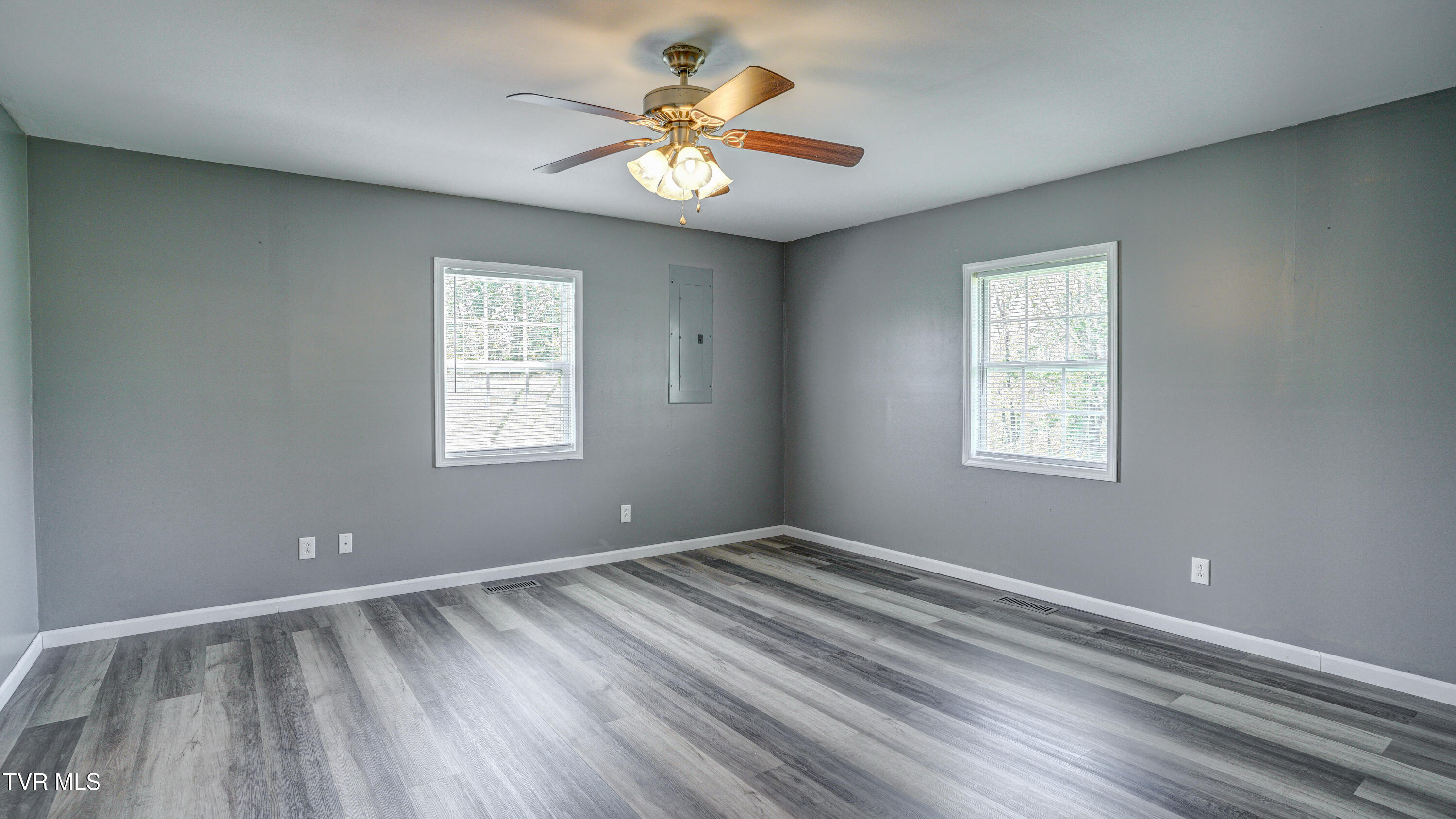 271 Sinking Springs Road Bristol, TN 37620 - Photo 22 of 42 _DSC4369_70_71_72_73