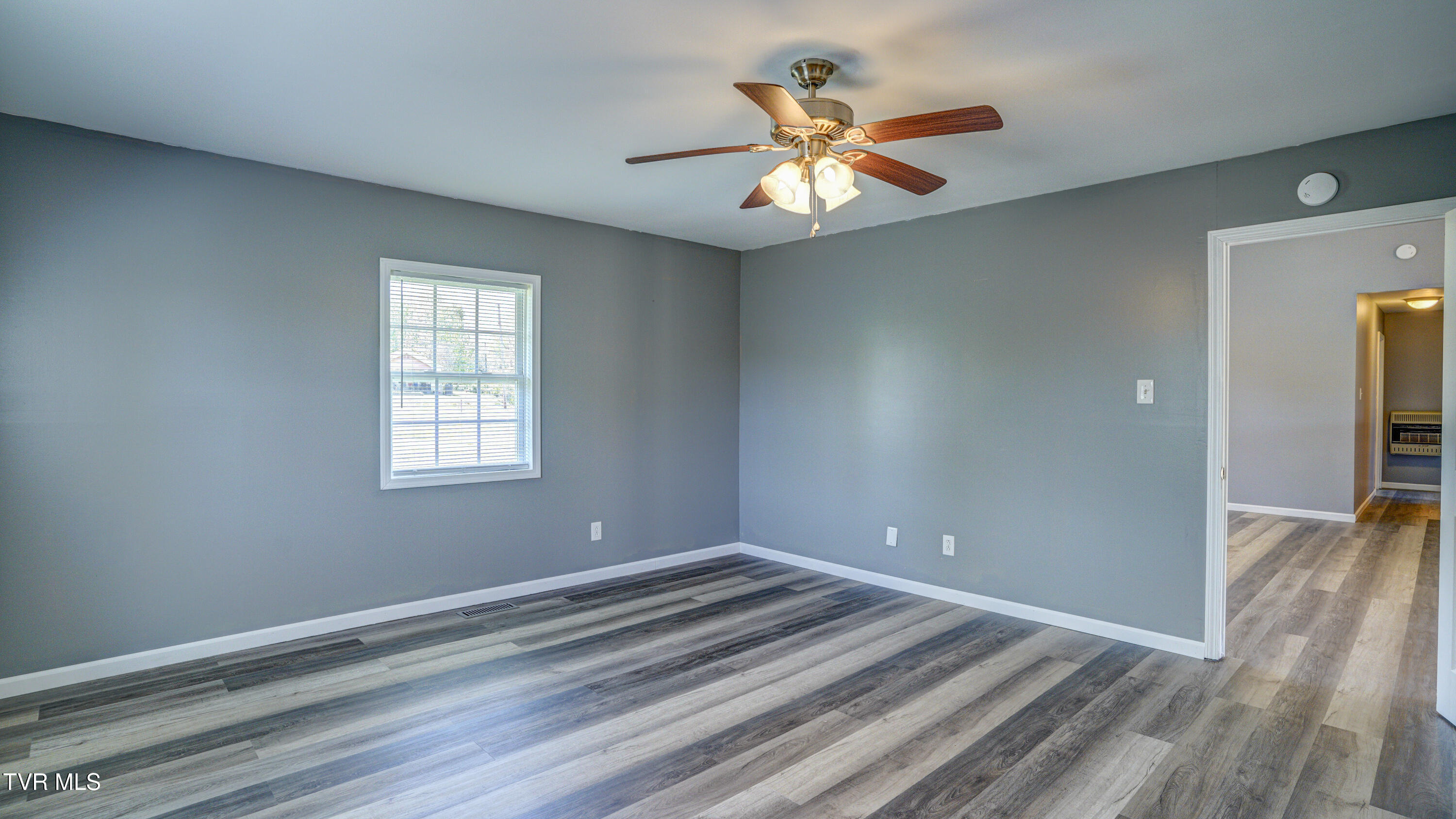 271 Sinking Springs Road Bristol, TN 37620 - Photo 25 of 42 _DSC4384_5_6_7_8