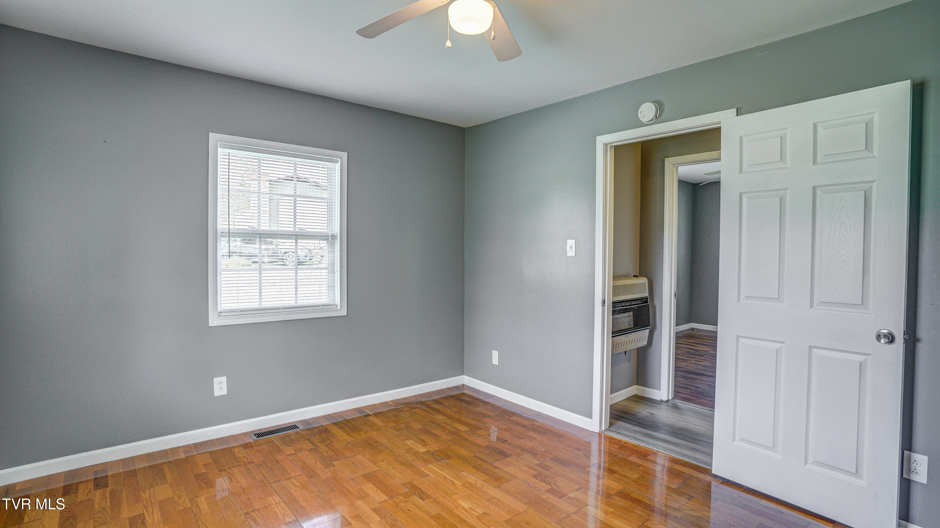 271 Sinking Springs Road Bristol, TN 37620 - Photo 37 of 42 _DSC4449_50_51_52_53