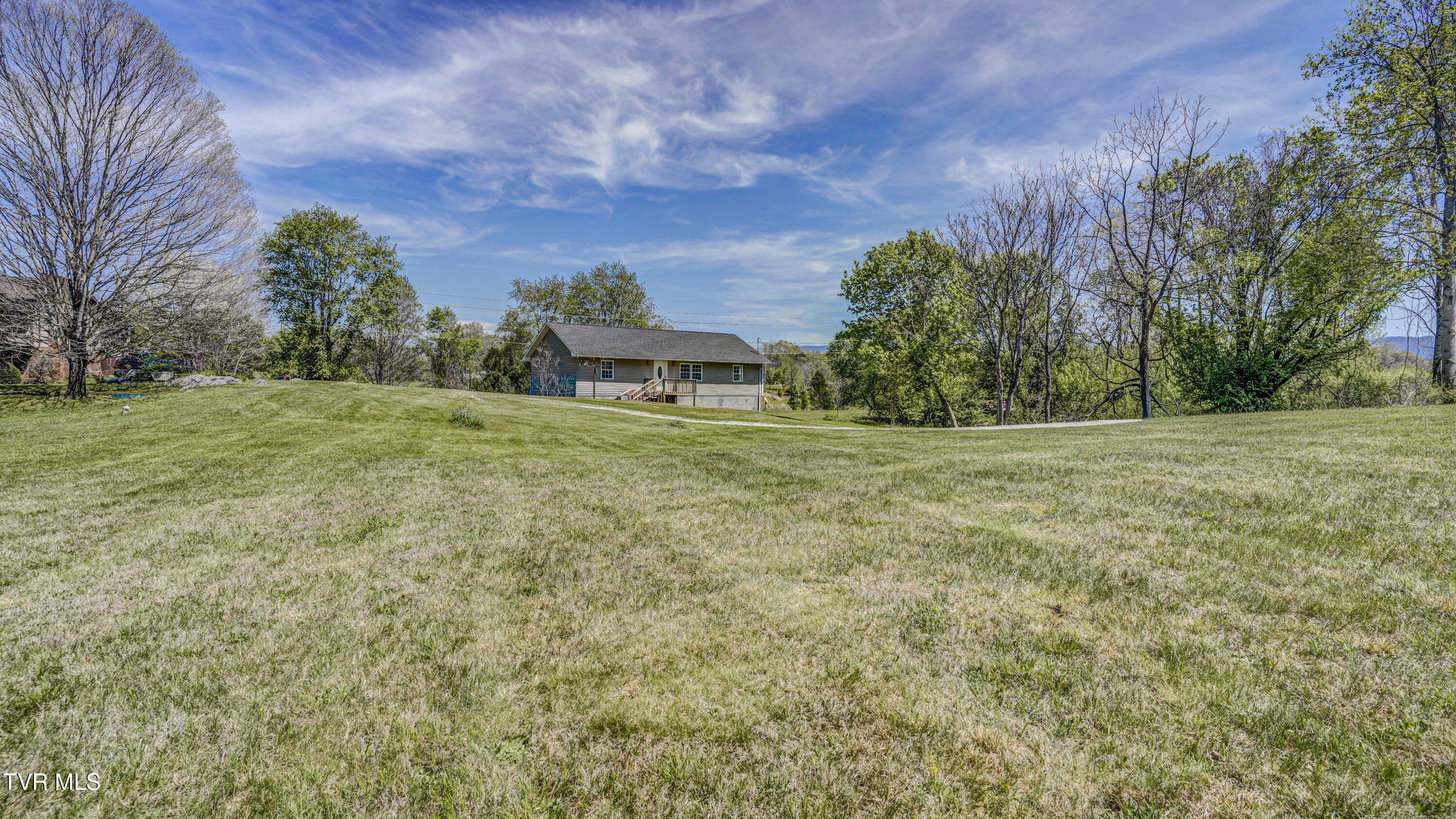 271 Sinking Springs Road Bristol, TN 37620 - Photo 4 of 42 _DSC4249_50_51_52_53