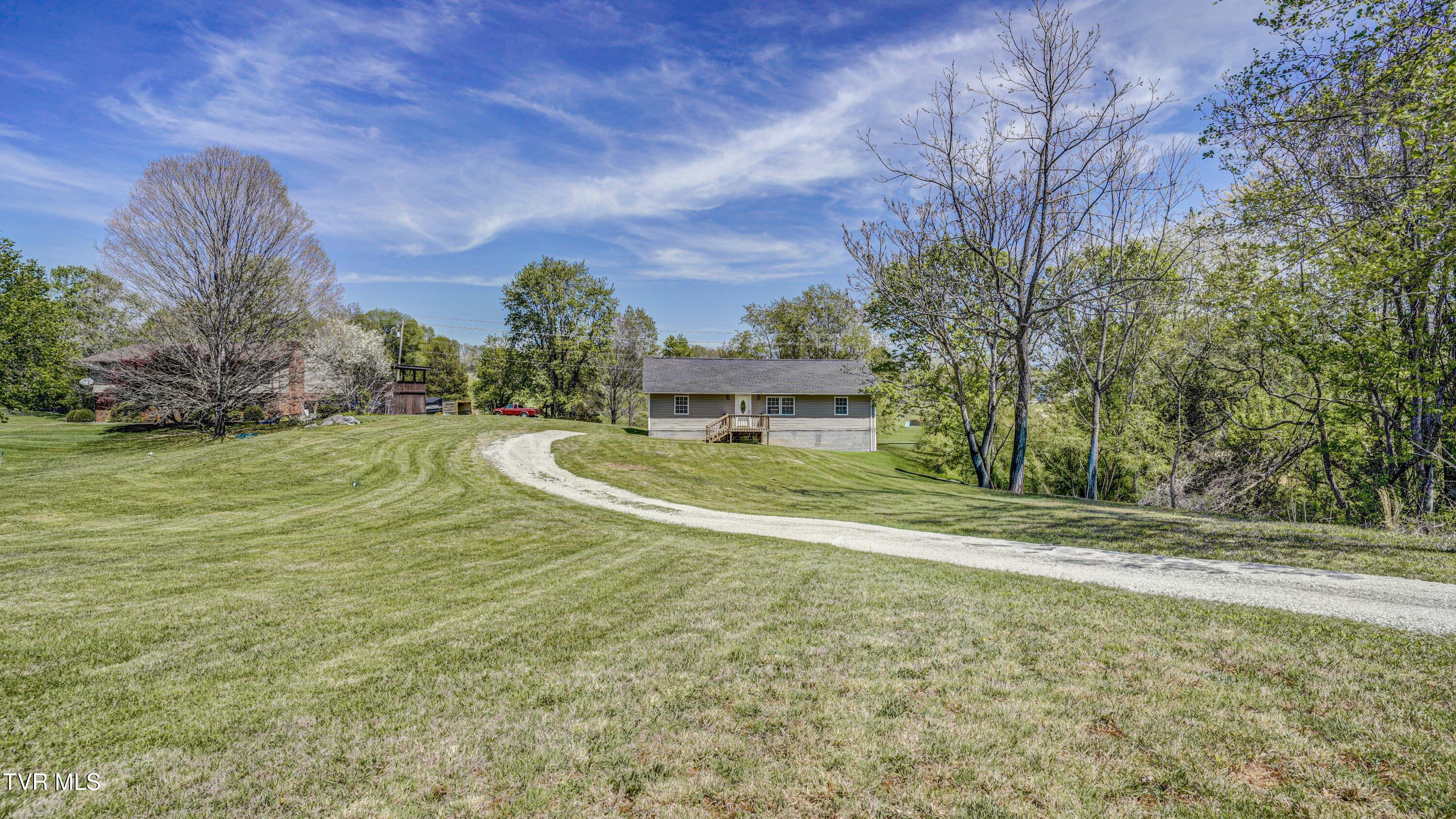 271 Sinking Springs Road Bristol, TN 37620 - Photo 5 of 42 _DSC4254_5_6_7_8