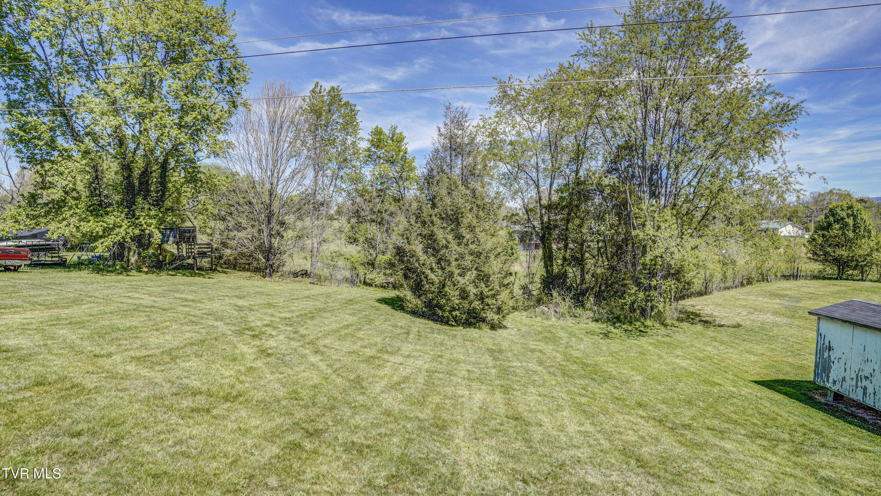 271 Sinking Springs Road Bristol, TN 37620 - Photo 8 of 42 _DSC4299_300_301_302_303