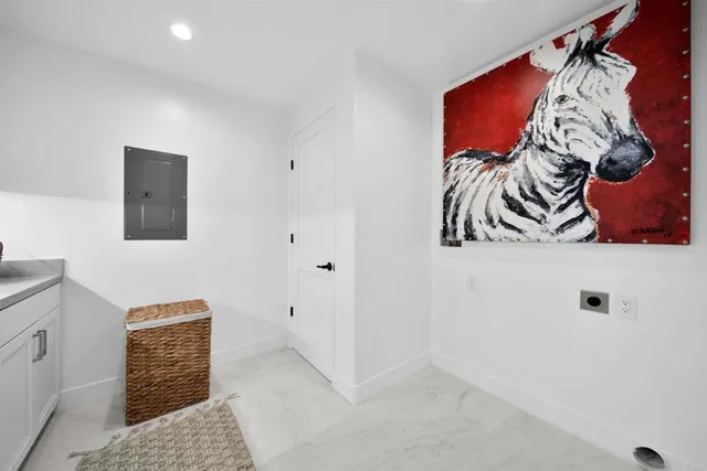 $1,899,000 | 812 North Cleveland Street, Unit 1, Oceanside, CA 92054