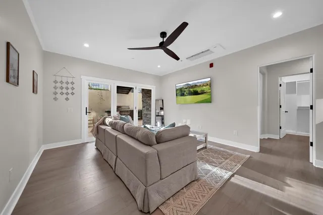 $1,899,000 | 812 North Cleveland Street, Unit 1, Oceanside, CA 92054