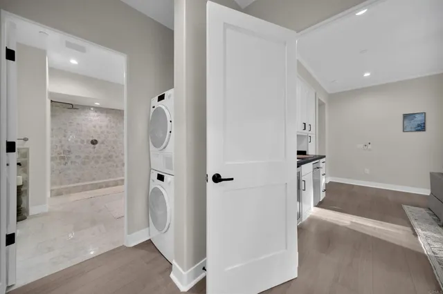 $1,899,000 | 812 North Cleveland Street, Unit 1, Oceanside, CA 92054