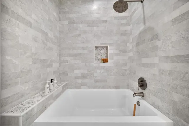 $1,899,000 | 812 North Cleveland Street, Unit 1, Oceanside, CA 92054