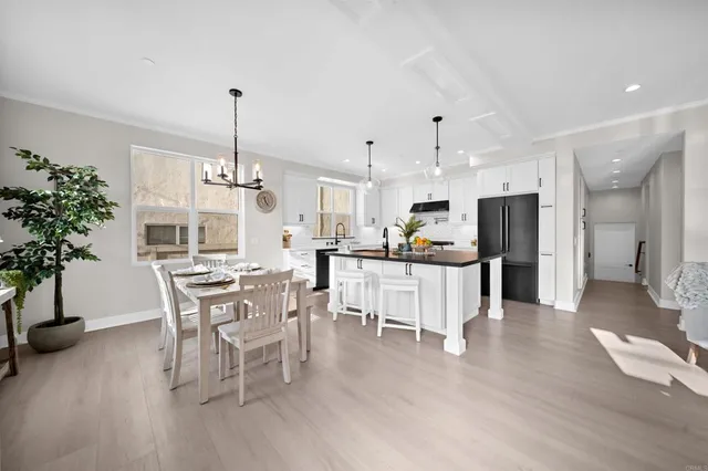 $1,899,000 | 812 North Cleveland Street, Unit 1, Oceanside, CA 92054