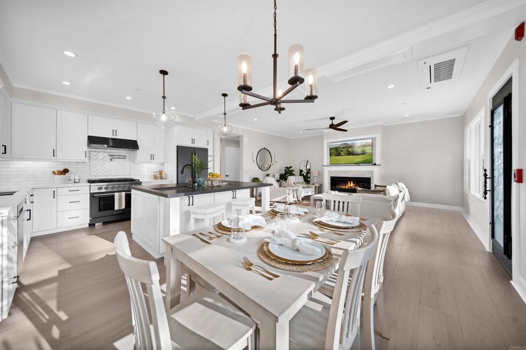 812 North Cleveland Street, Unit 1 Oceanside, CA 92054 - Photo 9 of 59