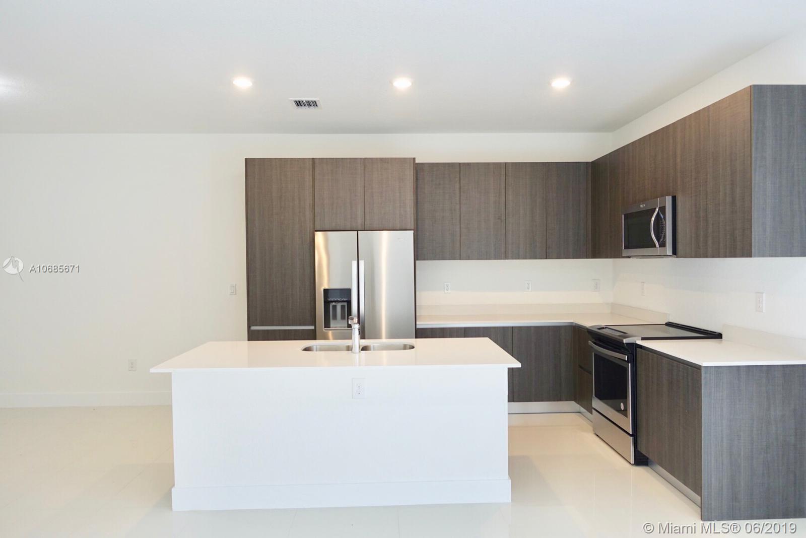 9120 Southwest 5th Lane Miami, FL 33174 - Photo 6 of 32