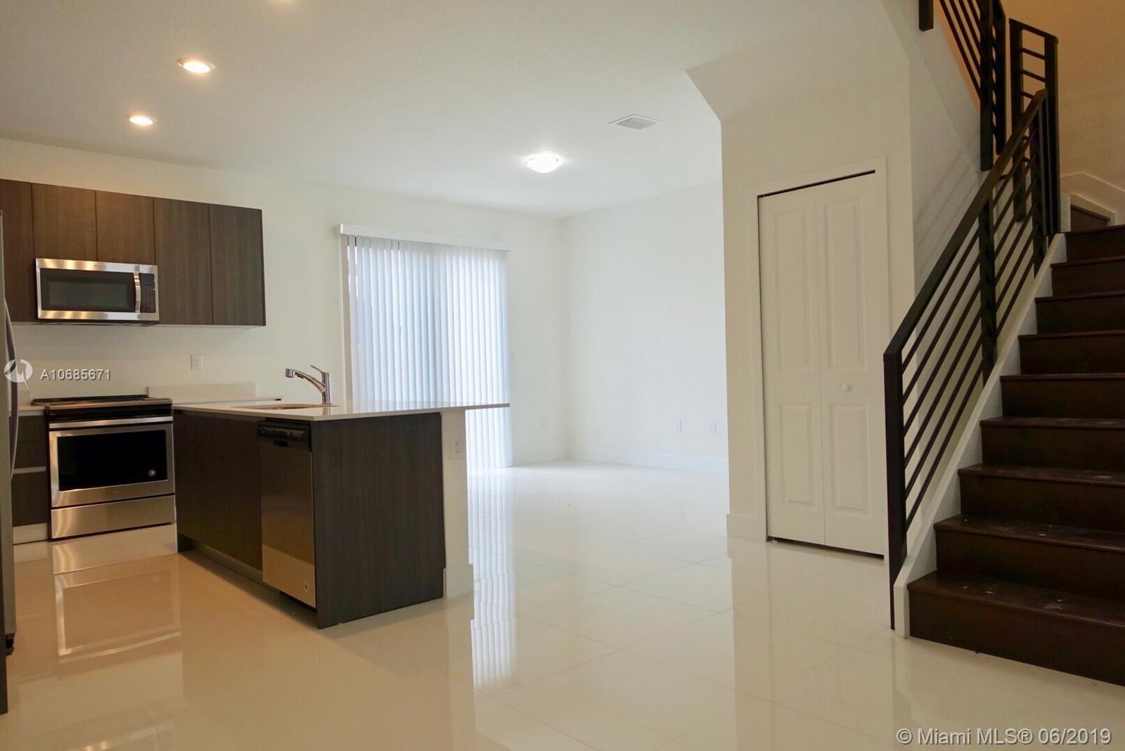 9120 Southwest 5th Lane Miami, FL 33174 - Photo 8 of 32