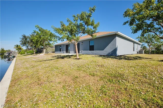 $1,700 | 3520-3524 Southwest 17th Avenue, Cape Coral, FL 33914