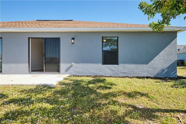 $1,700 | 3520-3524 Southwest 17th Avenue, Cape Coral, FL 33914