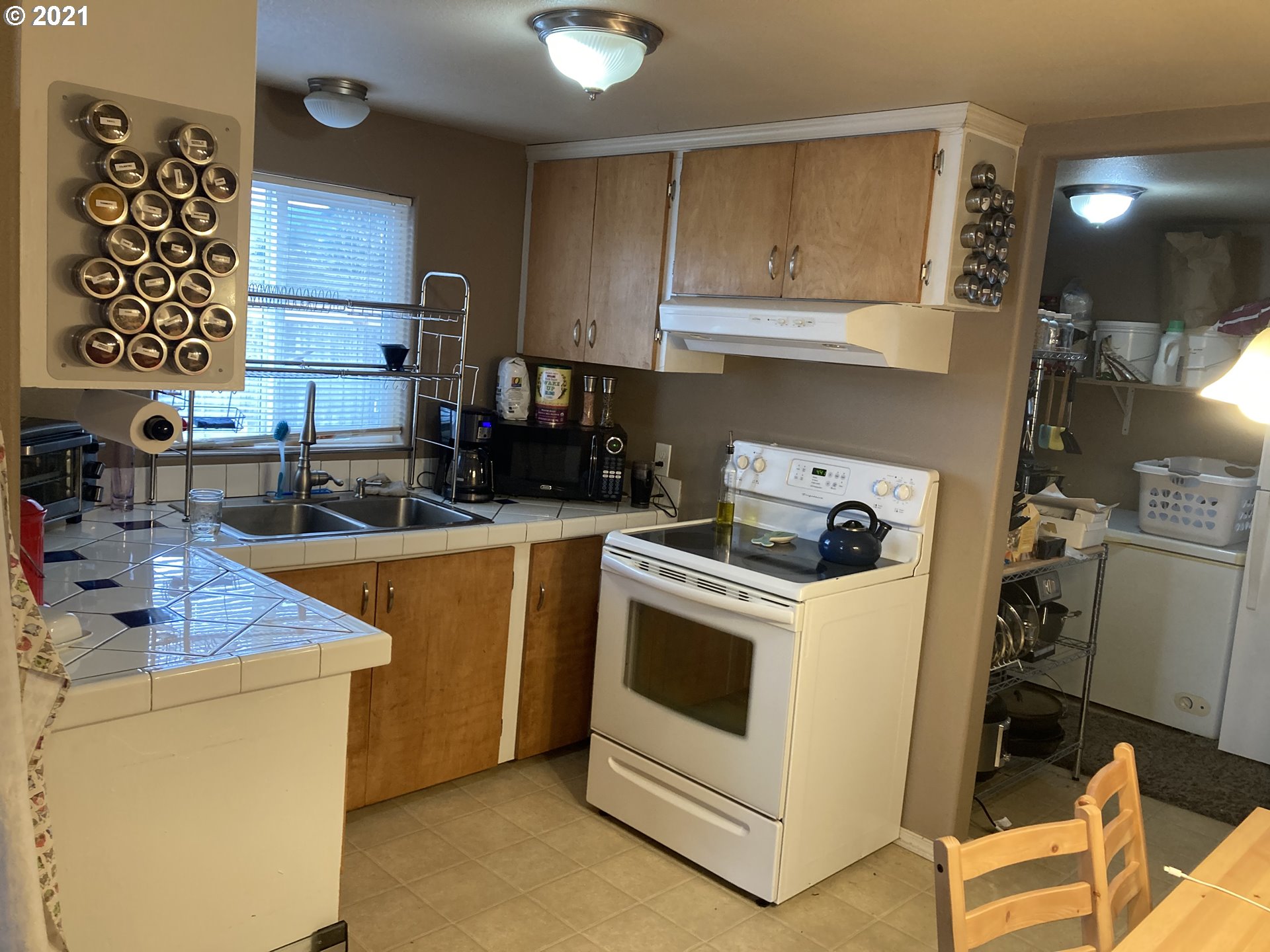 5135 F Street Springfield, OR 97478 - Photo 4 of 13