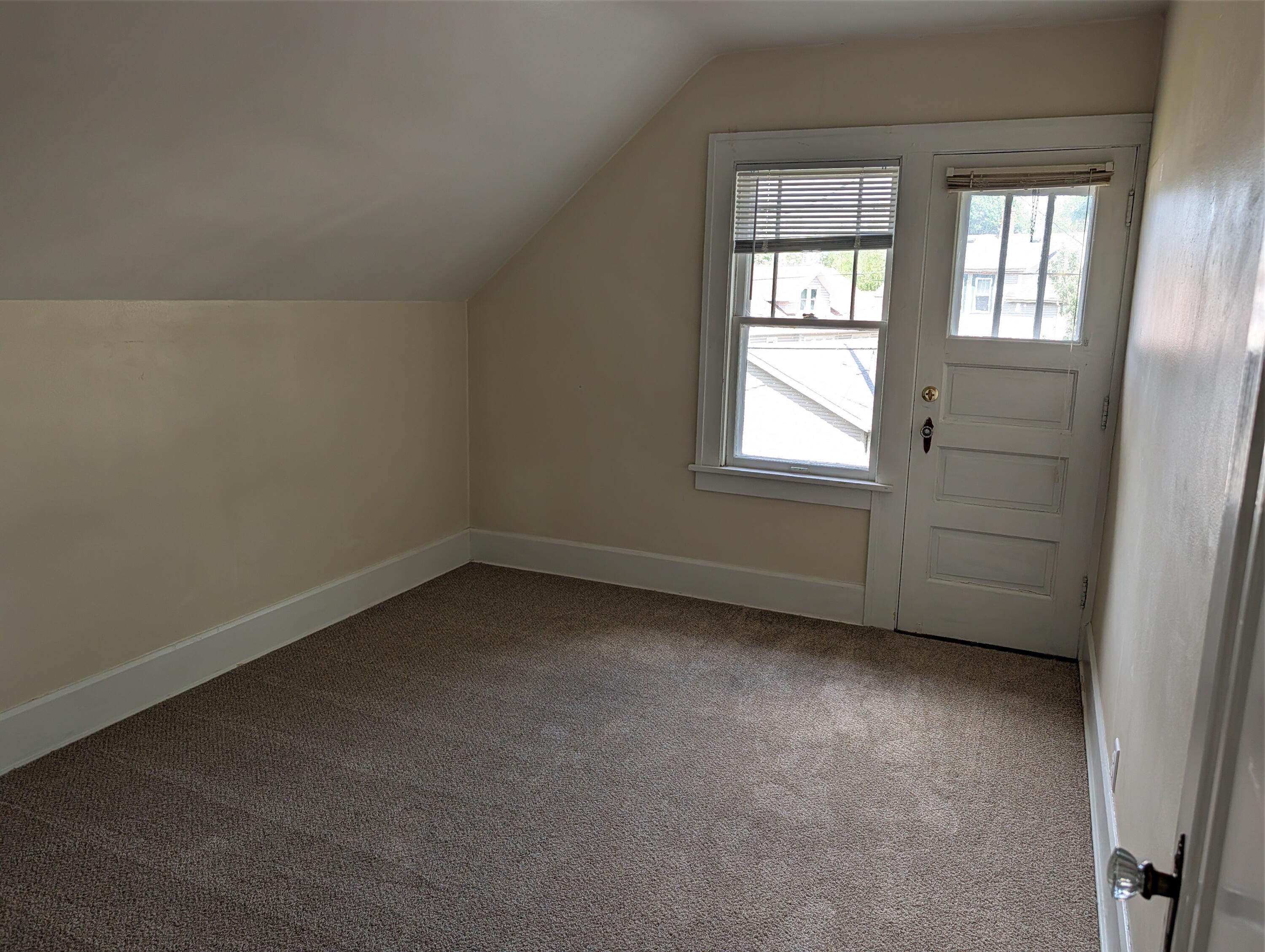 431 West Boulevard, Unit UPPR Racine, WI 53405 - Photo 10 of 12 North BR