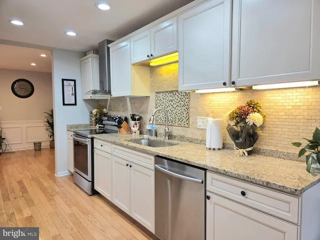 $3,700 | 5407 Leeway Court, Fairfax, VA 22032