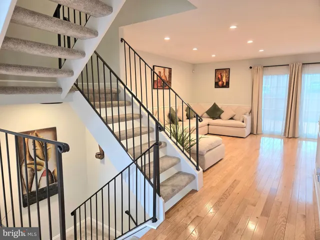 $3,700 | 5407 Leeway Court, Fairfax, VA 22032